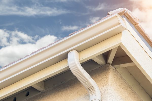Seamless Gutter Replacement in Hillsborough